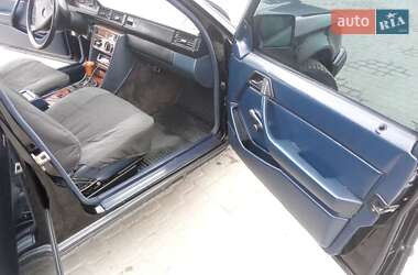 Седан Mercedes-Benz E-Class 1989 в 