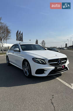 Седан Mercedes-Benz E-Class 2017 в Києві