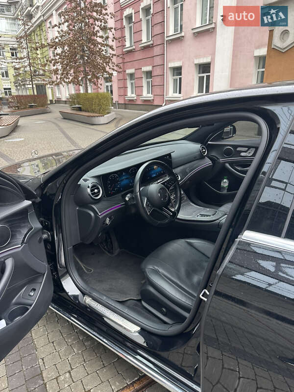 Седан Mercedes-Benz E-Class 2020 в Киеве
