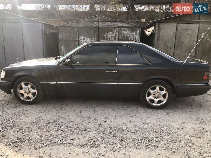 Купе Mercedes-Benz E-Class 1995 в Києві