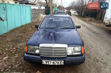 Седан Mercedes-Benz E-Class 1991 в Киеве