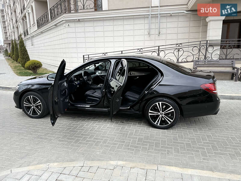 Седан Mercedes-Benz E-Class 2020 в Одесі