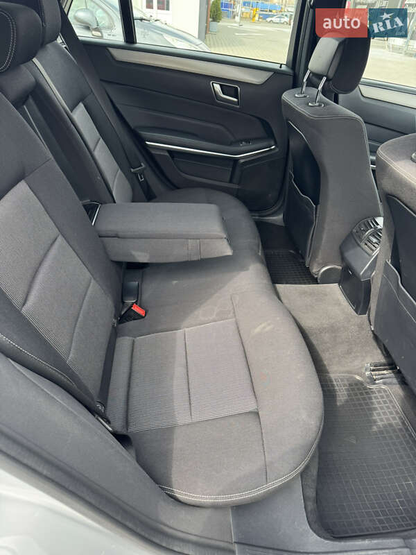 Універсал Mercedes-Benz E-Class 2015 в Чернівцях фото 12 Універсал Mercedes-Benz E-Class 2015 в Чернівцях