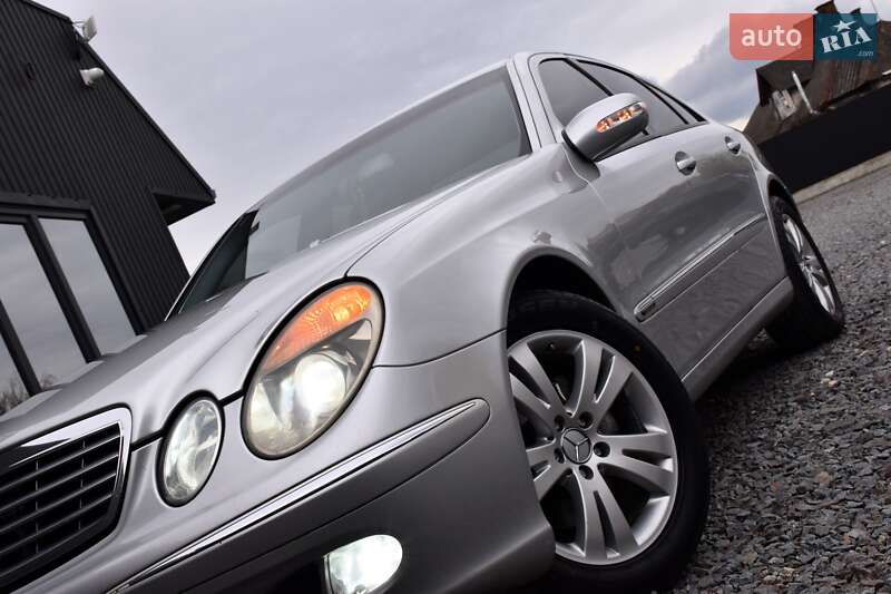 Седан Mercedes-Benz E-Class 2004 в Дрогобыче