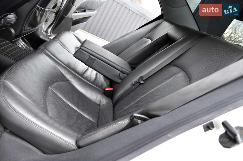 Седан Mercedes-Benz E-Class 2004 в Дрогобыче