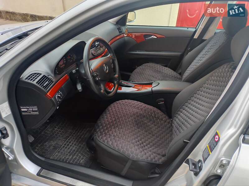 Седан Mercedes-Benz E-Class 2007 в Черновцах