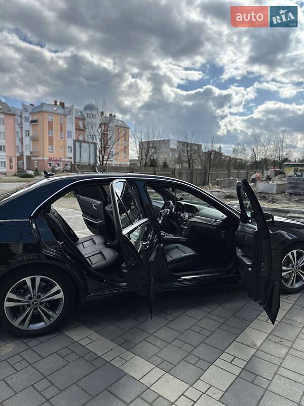 Седан Mercedes-Benz E-Class 2013 в Долине