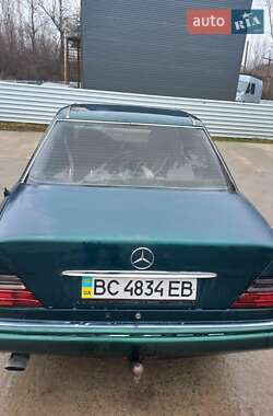 Седан Mercedes-Benz E-Class 1995 в 