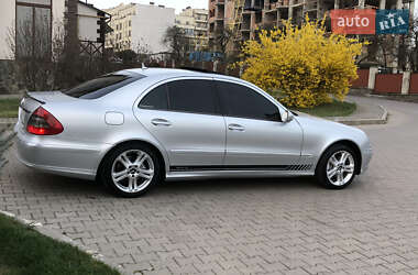 Седан Mercedes-Benz E-Class 2008 в 