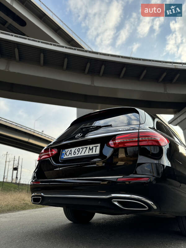 Универсал Mercedes-Benz E-Class 2017 в Киеве