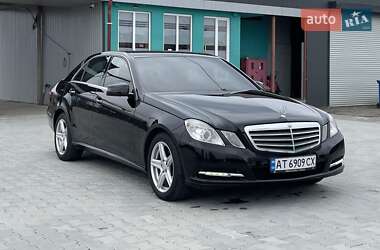 Седан Mercedes-Benz E-Class 2012 в 