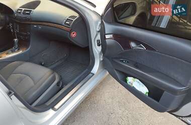 Седан Mercedes-Benz E-Class 2002 в 