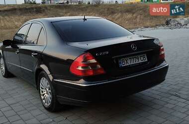 Седан Mercedes-Benz E-Class 2006 в 