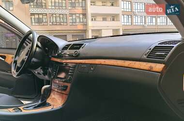 Седан Mercedes-Benz E-Class 2006 в 
