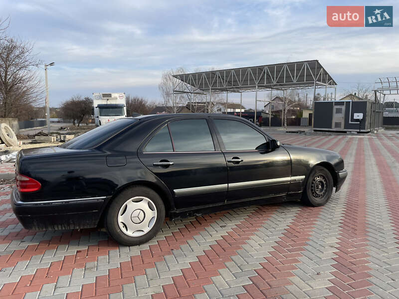Седан Mercedes-Benz E-Class 2000 в Білій Церкві