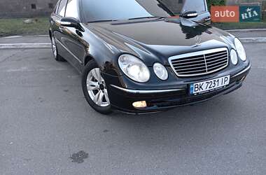 Седан Mercedes-Benz E-Class 2004 в 