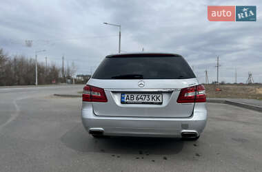 Універсал Mercedes-Benz E-Class 2012 в 