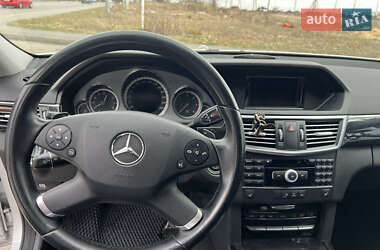 Універсал Mercedes-Benz E-Class 2012 в 