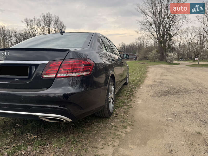 Седан Mercedes-Benz E-Class 2014 в Львові