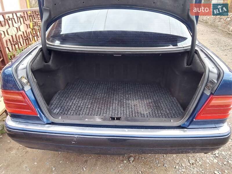 Седан Mercedes-Benz E-Class 1998 в Первомайську