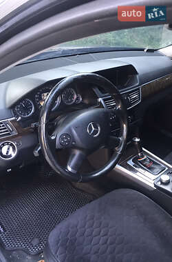 Седан Mercedes-Benz E-Class 2012 в 