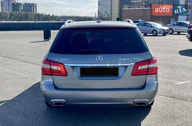Універсал Mercedes-Benz E-Class 2012 в 