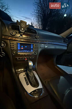 Седан Mercedes-Benz E-Class 2004 в 