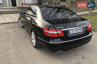 Седан Mercedes-Benz E-Class 2012 в 