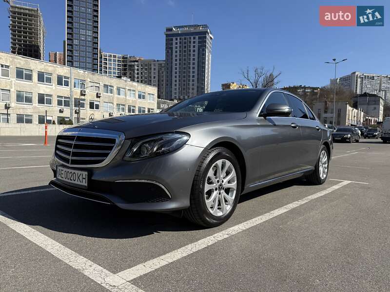 Седан Mercedes-Benz E-Class 2018 в Киеве