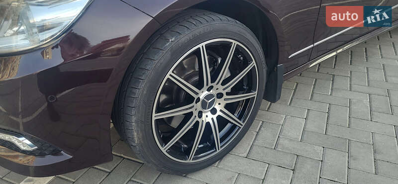 Седан Mercedes-Benz E-Class 2009 в Краматорську