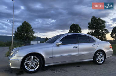Седан Mercedes-Benz E-Class 2003 в Іршаві