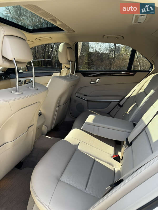 Седан Mercedes-Benz E-Class 2014 в Києві