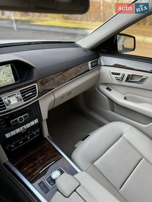 Седан Mercedes-Benz E-Class 2014 в Києві