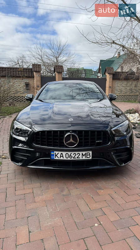 Mercedes-Benz E-Class 2021