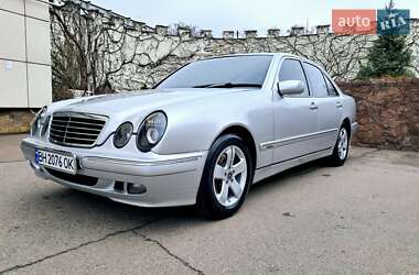 Седан Mercedes-Benz E-Class 2000 в 