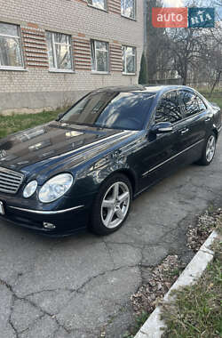 Седан Mercedes-Benz E-Class 2002 в 