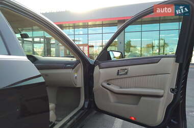 Седан Mercedes-Benz E-Class 2010 в 
