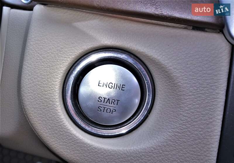 Седан Mercedes-Benz E-Class 2010 в Киеве