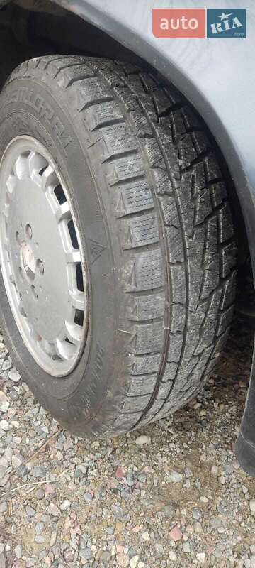 Седан Mercedes-Benz E-Class 1991 в Львове