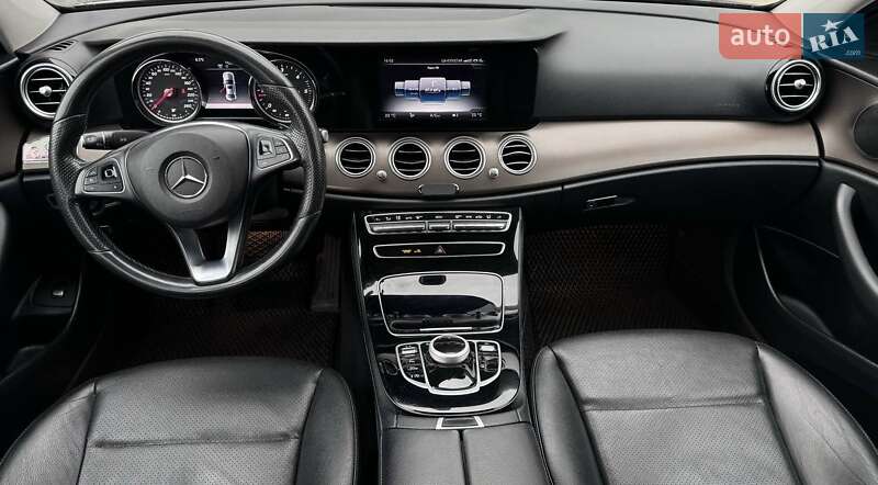 Седан Mercedes-Benz E-Class 2016 в Луцке