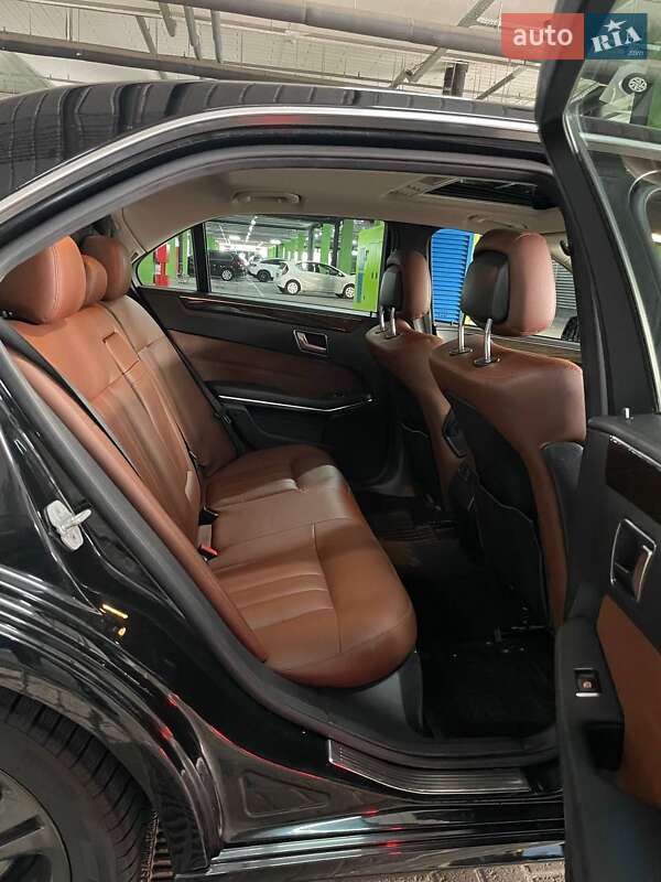 Седан Mercedes-Benz E-Class 2013 в Киеве