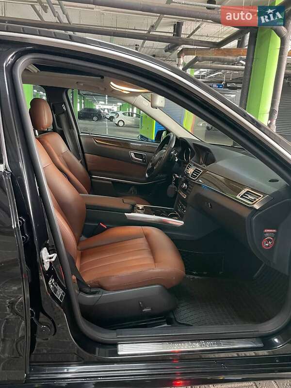 Седан Mercedes-Benz E-Class 2013 в Киеве