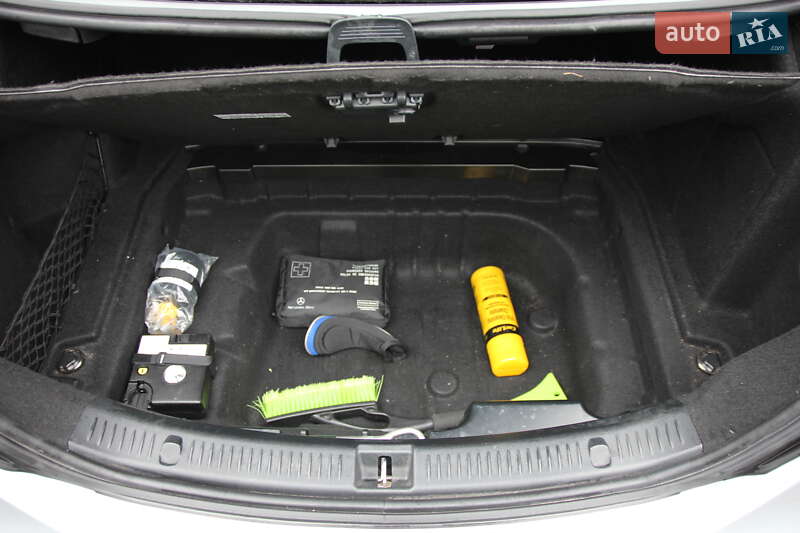 Седан Mercedes-Benz E-Class 2017 в Днепре