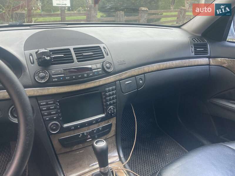 Седан Mercedes-Benz E-Class 2007 в Ужгороде