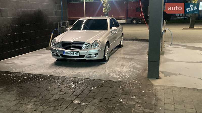 Седан Mercedes-Benz E-Class 2007 в Ужгороде