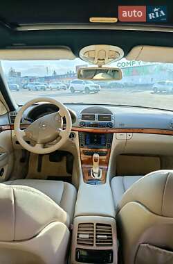 Седан Mercedes-Benz E-Class 2002 в 