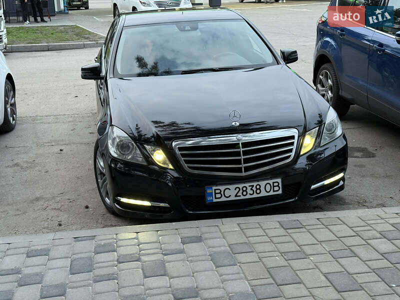 Mercedes-Benz E-Class 2012