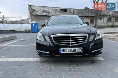 Седан Mercedes-Benz E-Class 2012 в 