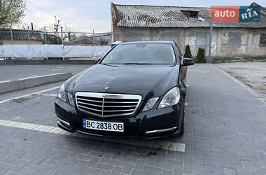 Седан Mercedes-Benz E-Class 2012 в 