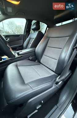 Седан Mercedes-Benz E-Class 2012 в 